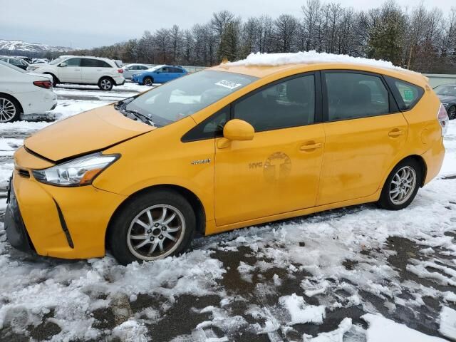 Toyota Prius V