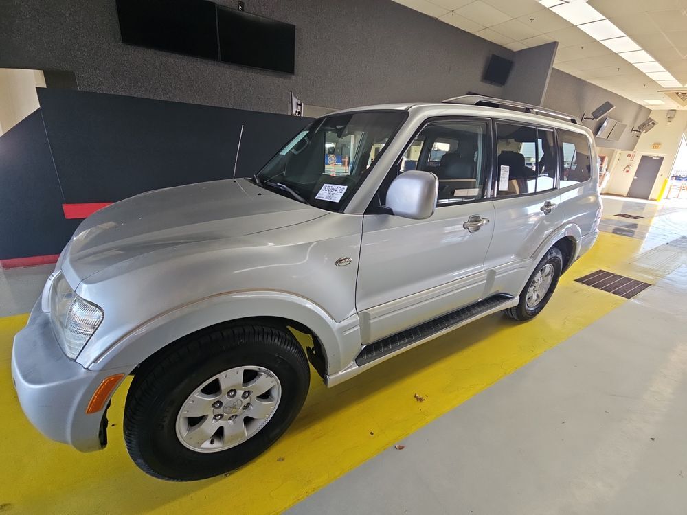 Mitsubishi Montero
