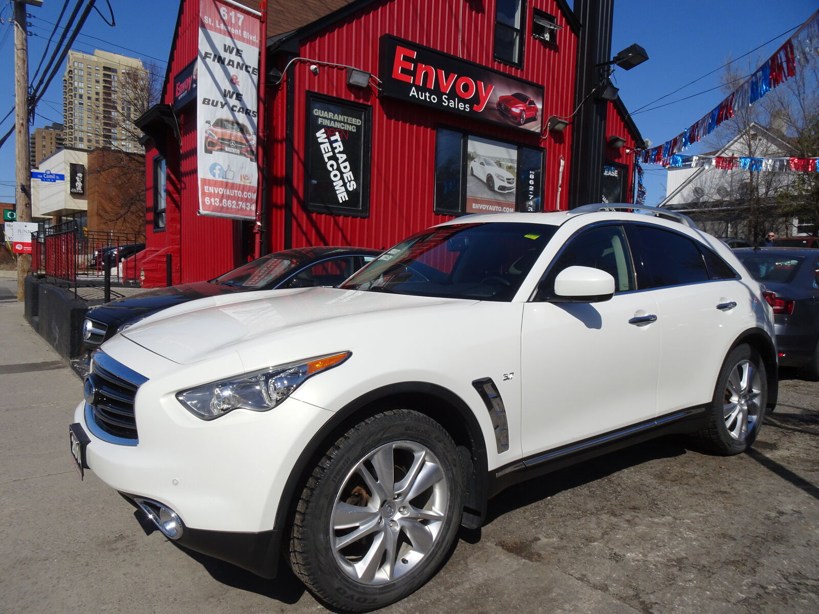 Infiniti QX70