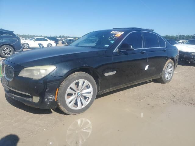 BMW 740i