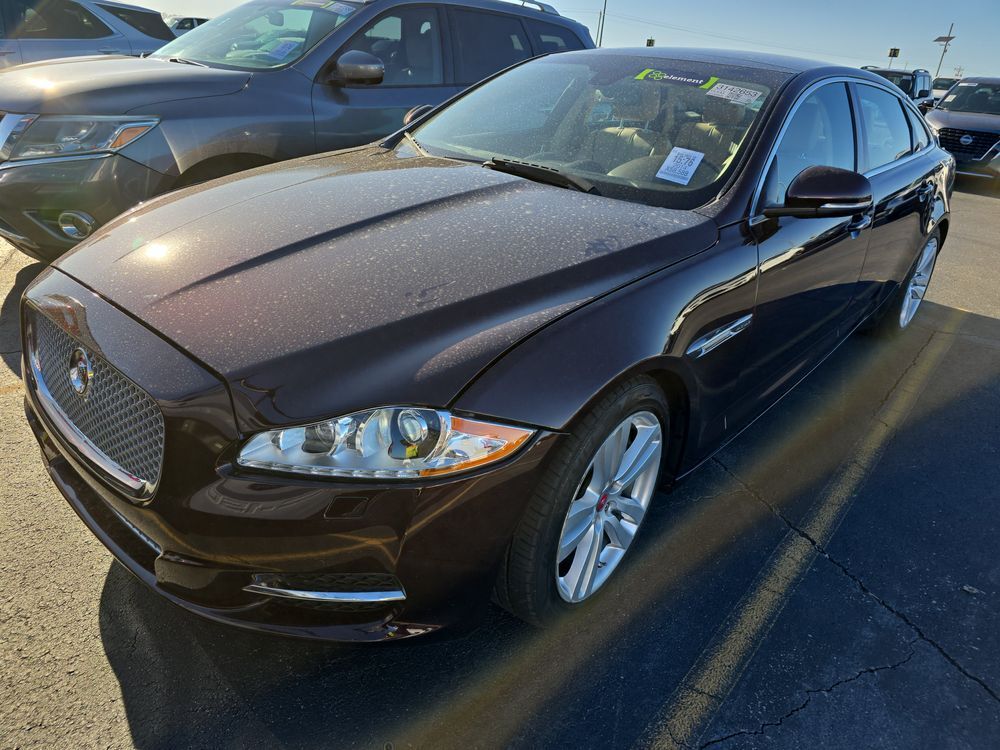 Jaguar XJ