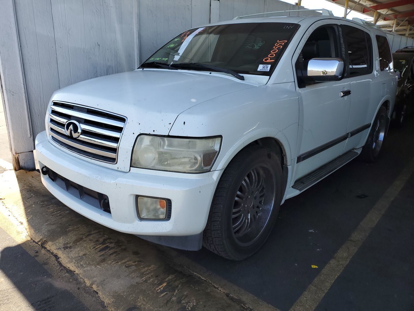Infiniti QX56