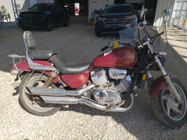 Honda VF750C (MAGNA)