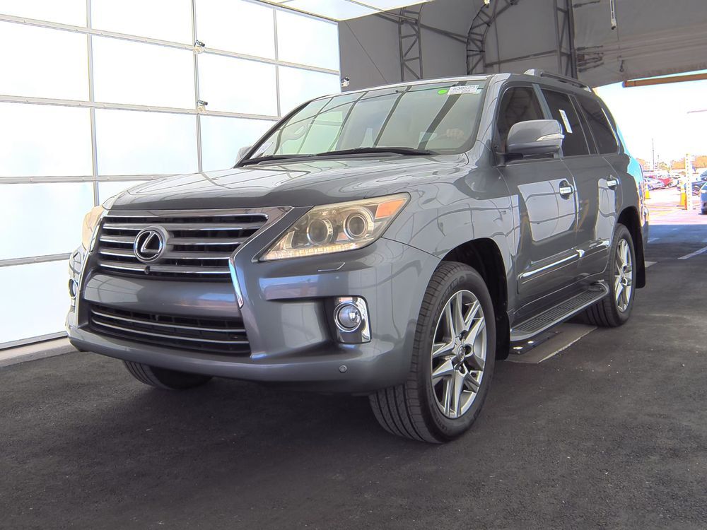 Lexus LX