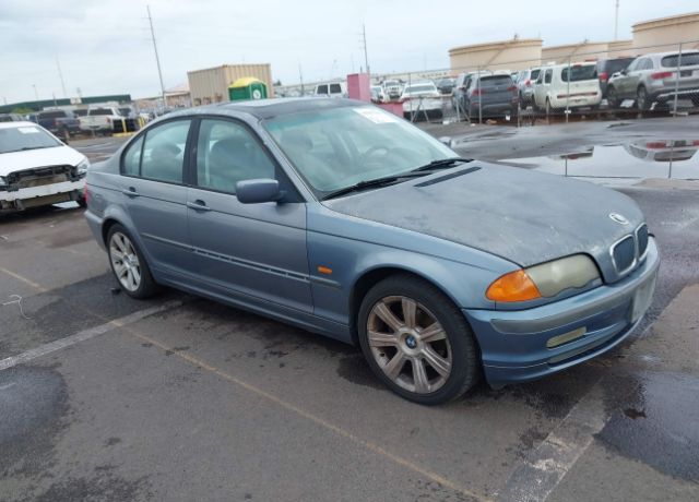 BMW 323i