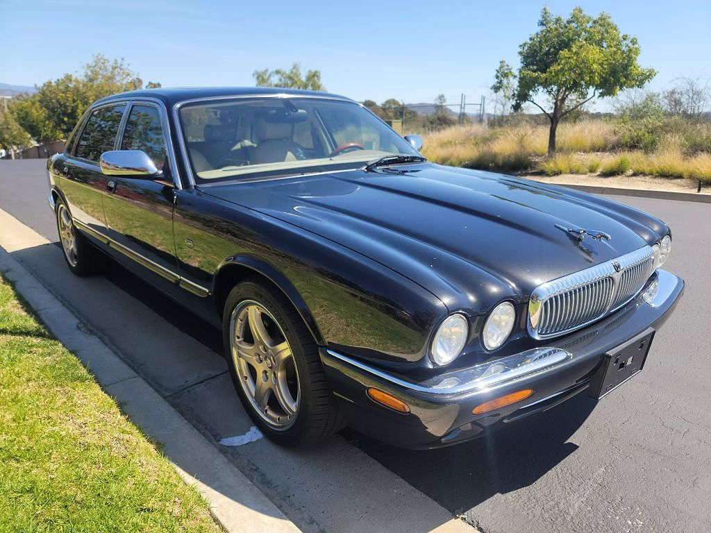 Jaguar Vanden Plas