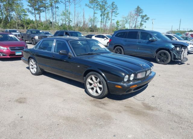 Jaguar XJR