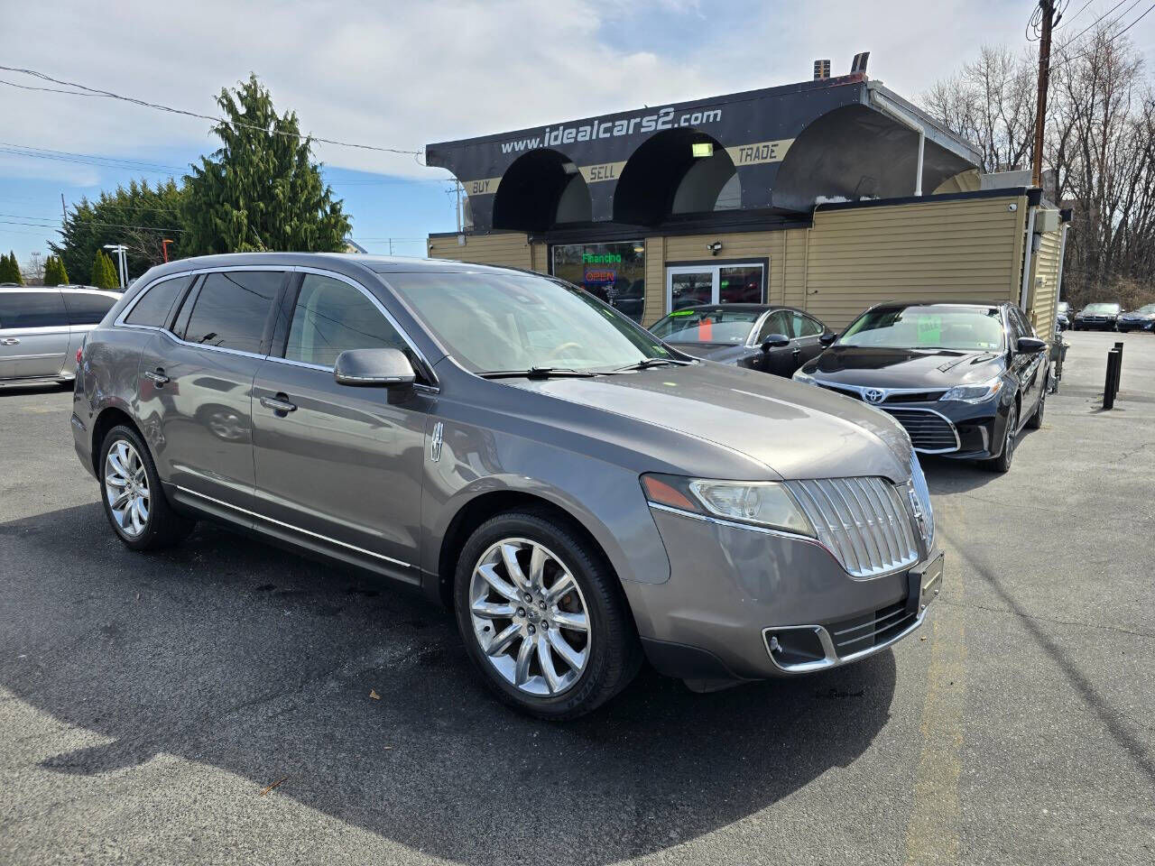 Lincoln MKT