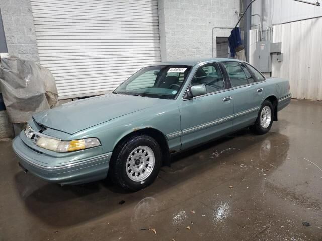 Ford Crown Victoria