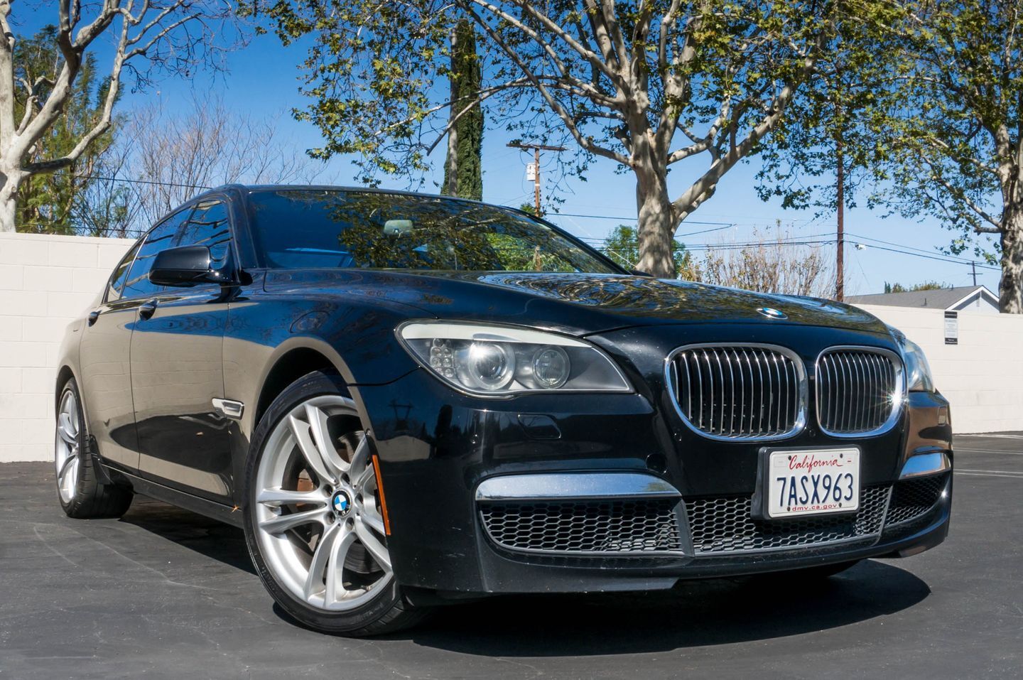BMW 750i