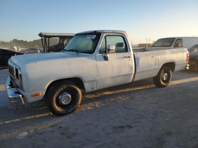 Dodge D-Series