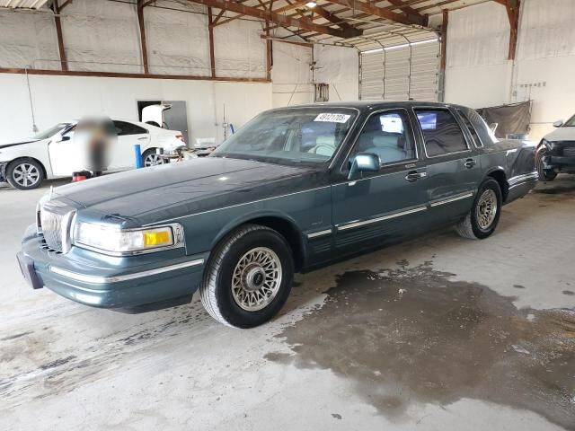Lincoln Town Car