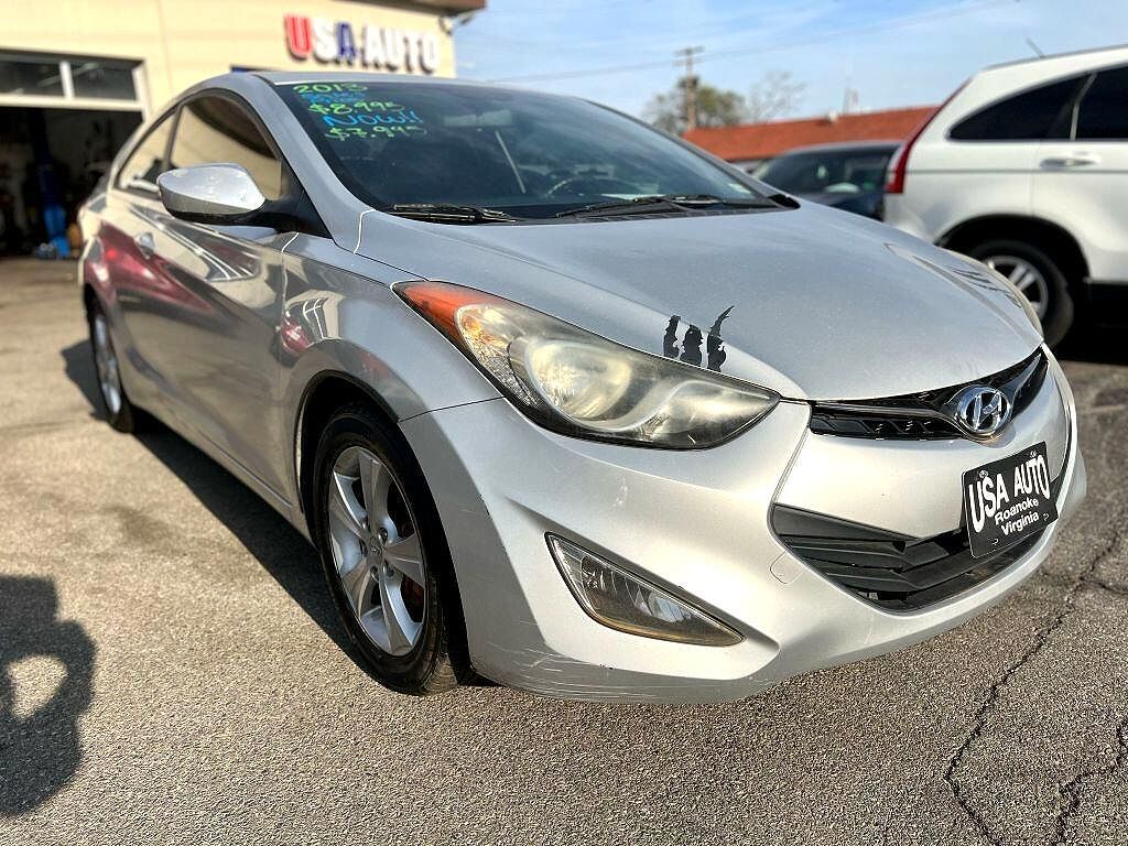 2013 HYUNDAI Elantra
