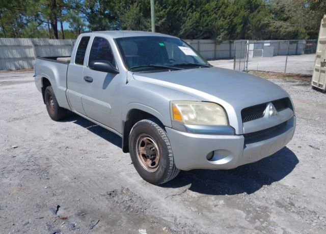 Mitsubishi Raider