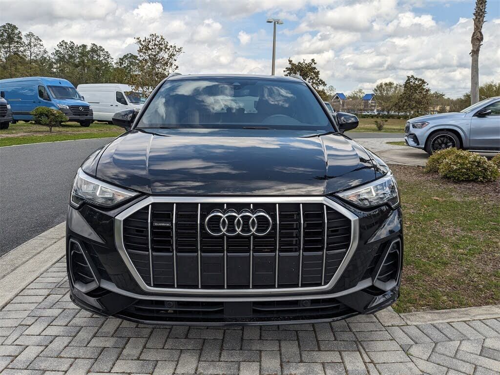 2022 Audi Q3
