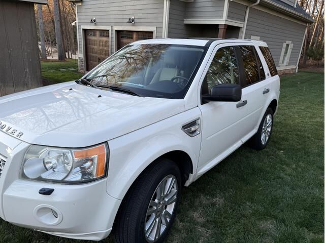 Land Rover LR2