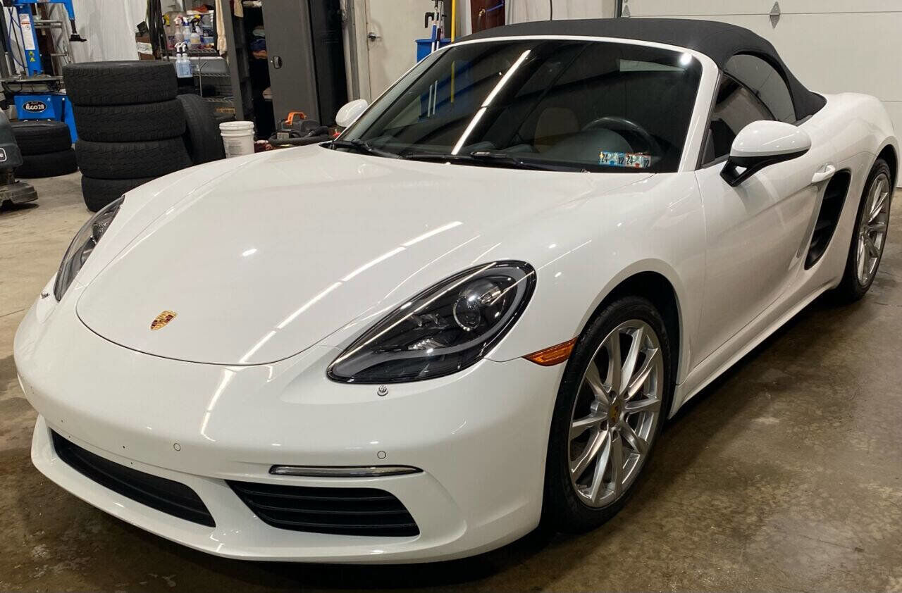 2018 PORSCHE 718
