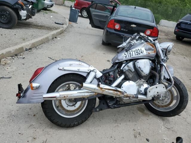 Honda VTX1300T