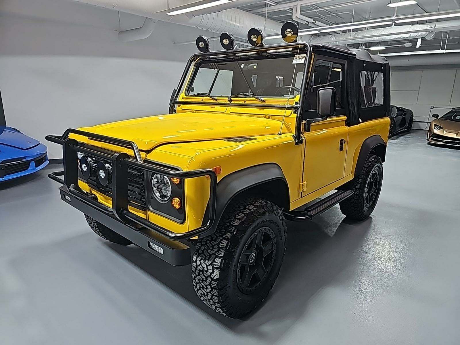 Land Rover Defender
