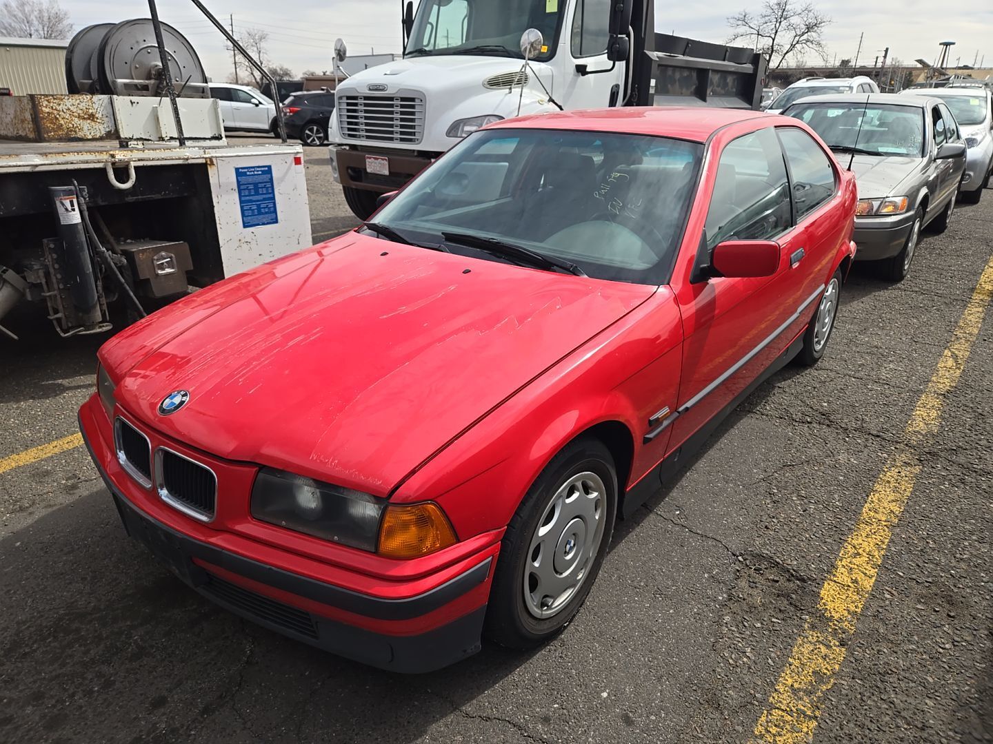 BMW 318ti