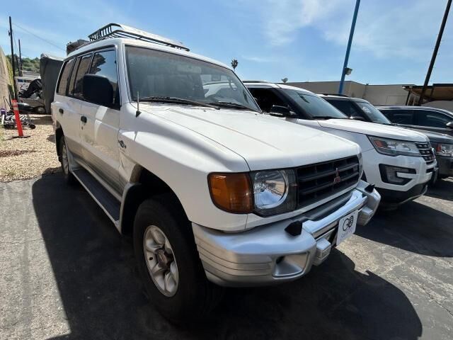 Mitsubishi Montero