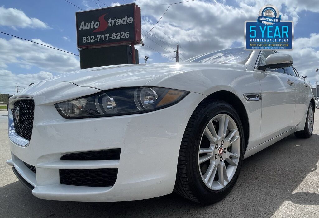 Jaguar XE
