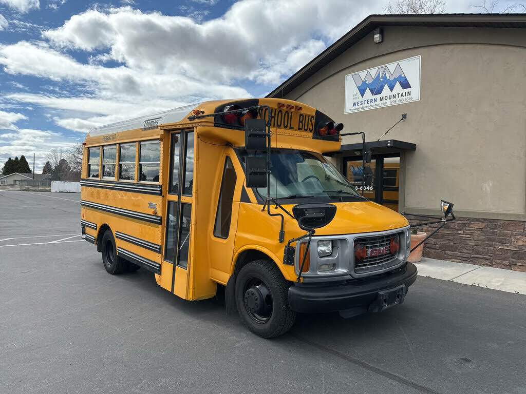 GMC Savana