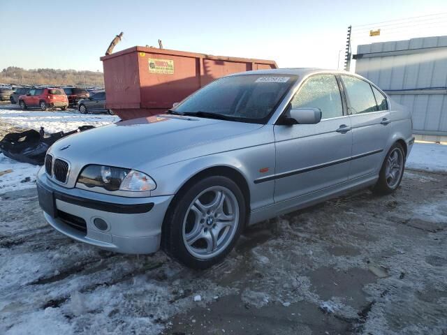 BMW 330i