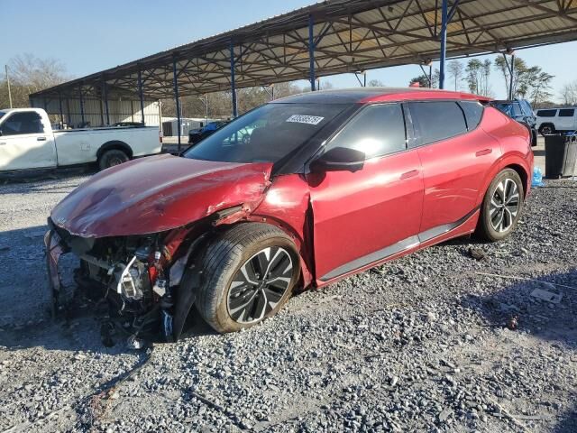 2023 KIA EV6