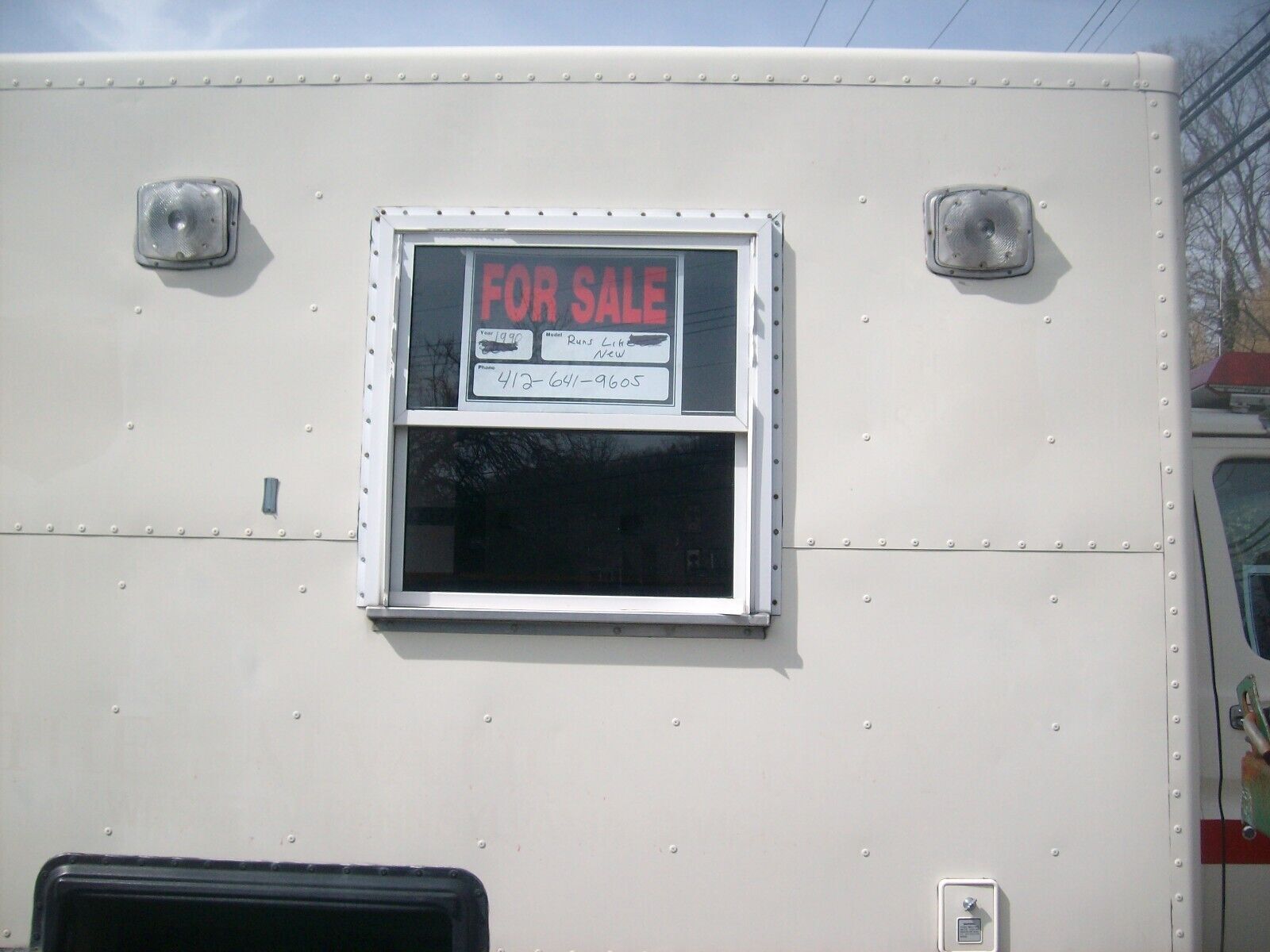 Ford E-350