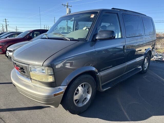 GMC Safari