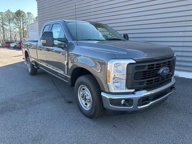 2025 FORD F-250