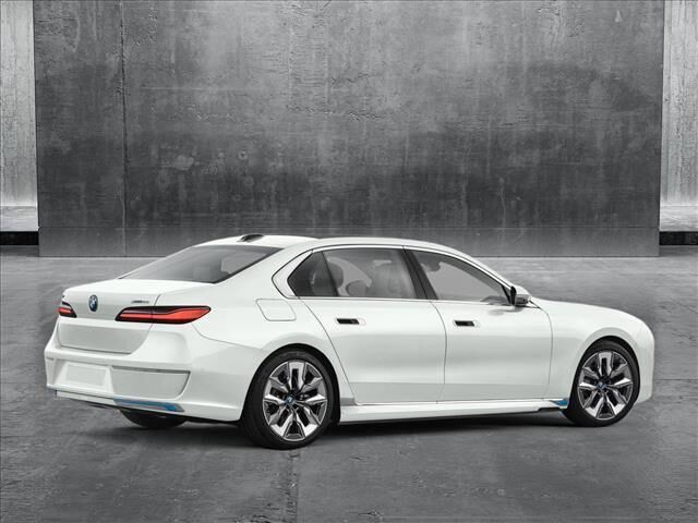 2025 BMW i7