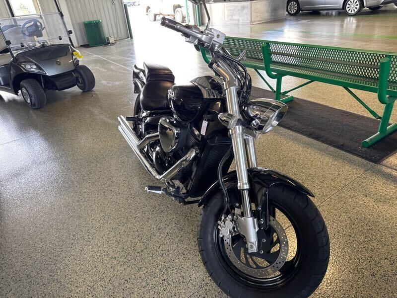 Suzuki VZ800/VZ800Z