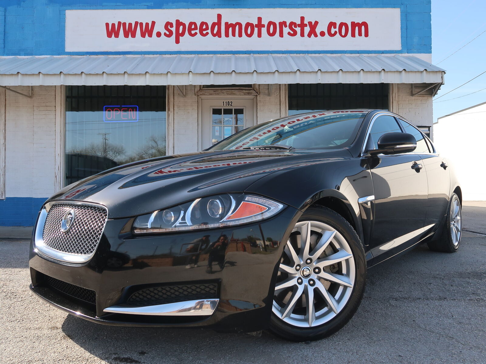Jaguar XF