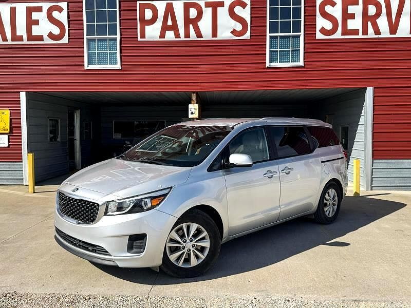 2016 KIA Sedona