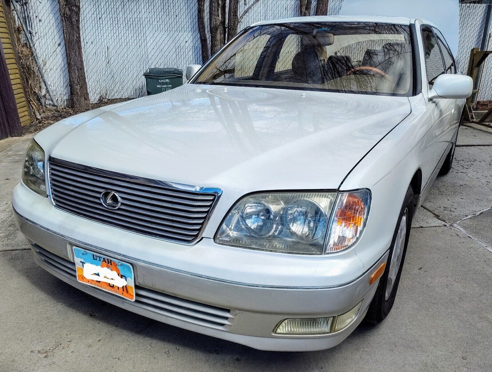Lexus LS