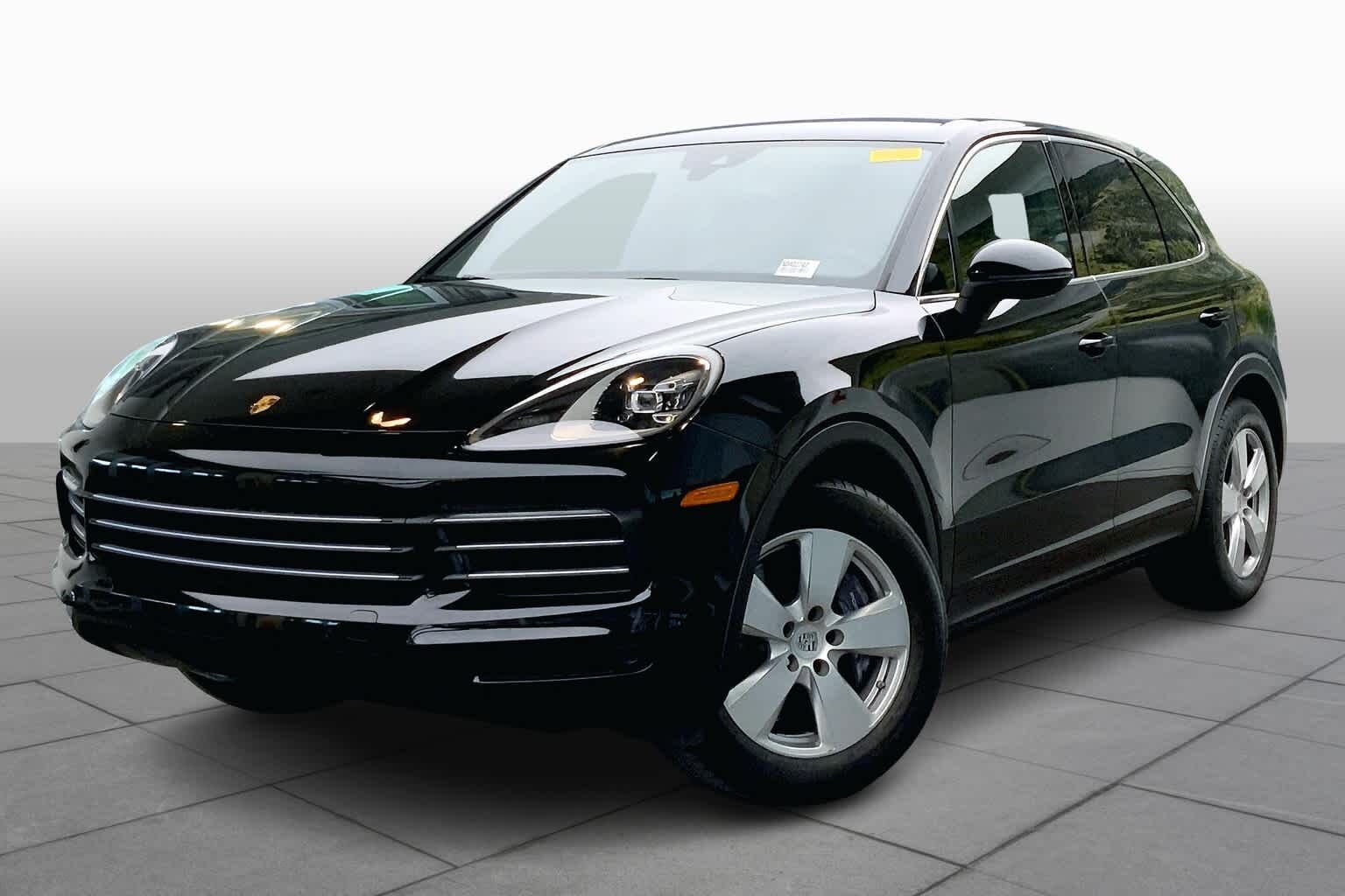 2022 PORSCHE Cayenne