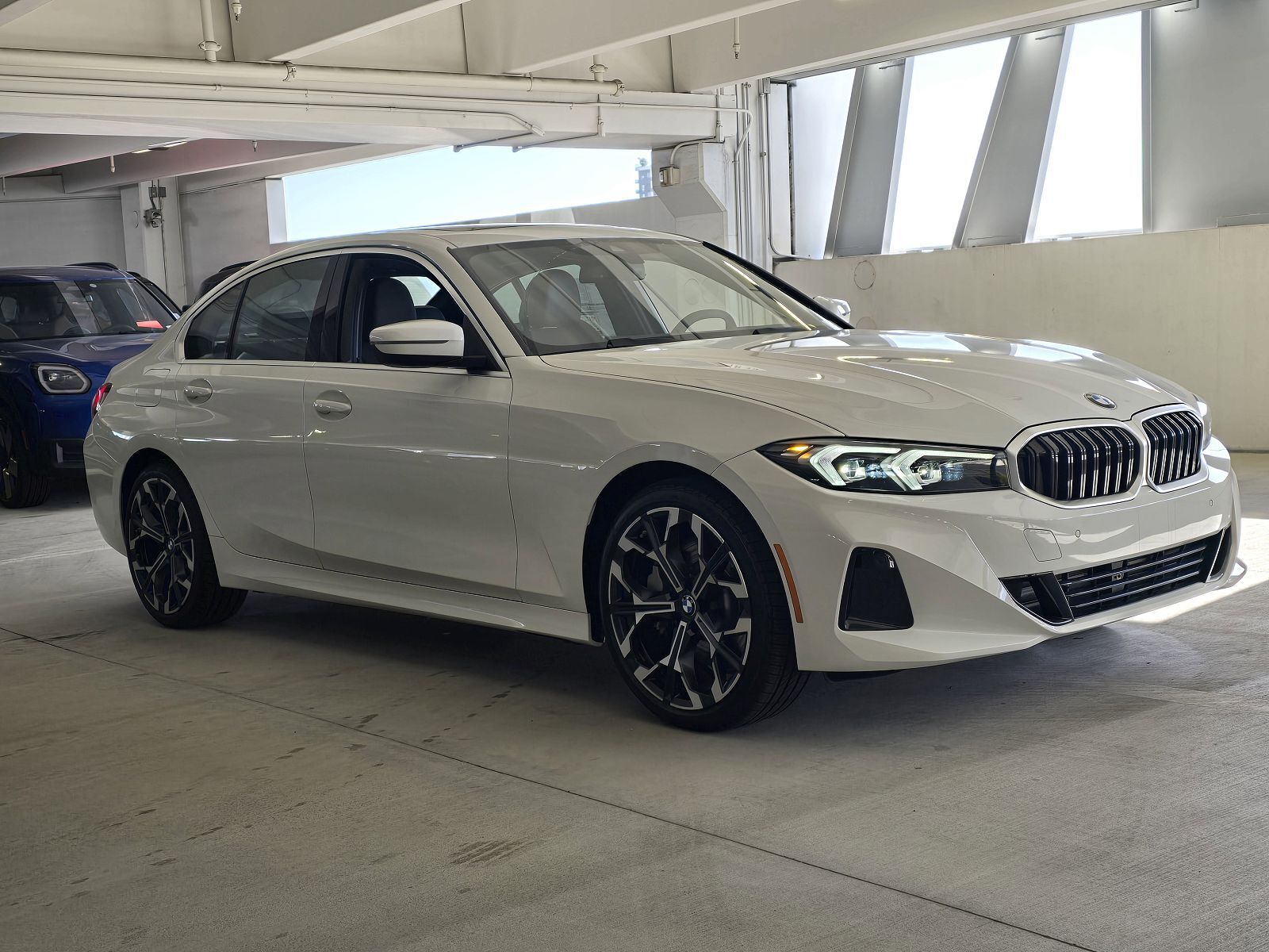 2025 BMW 330i