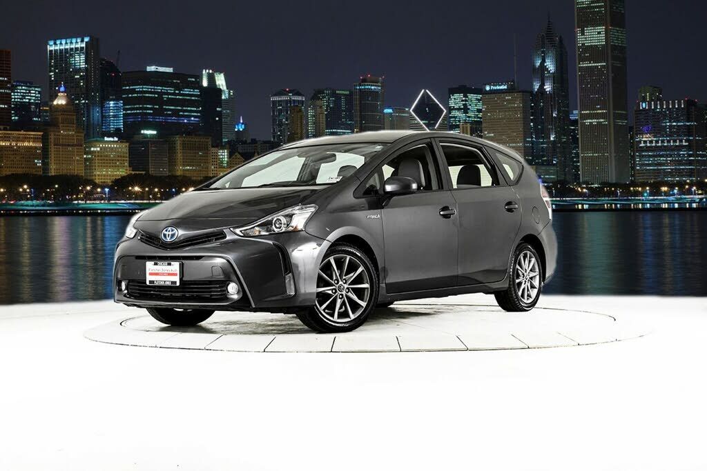 Toyota Prius V
