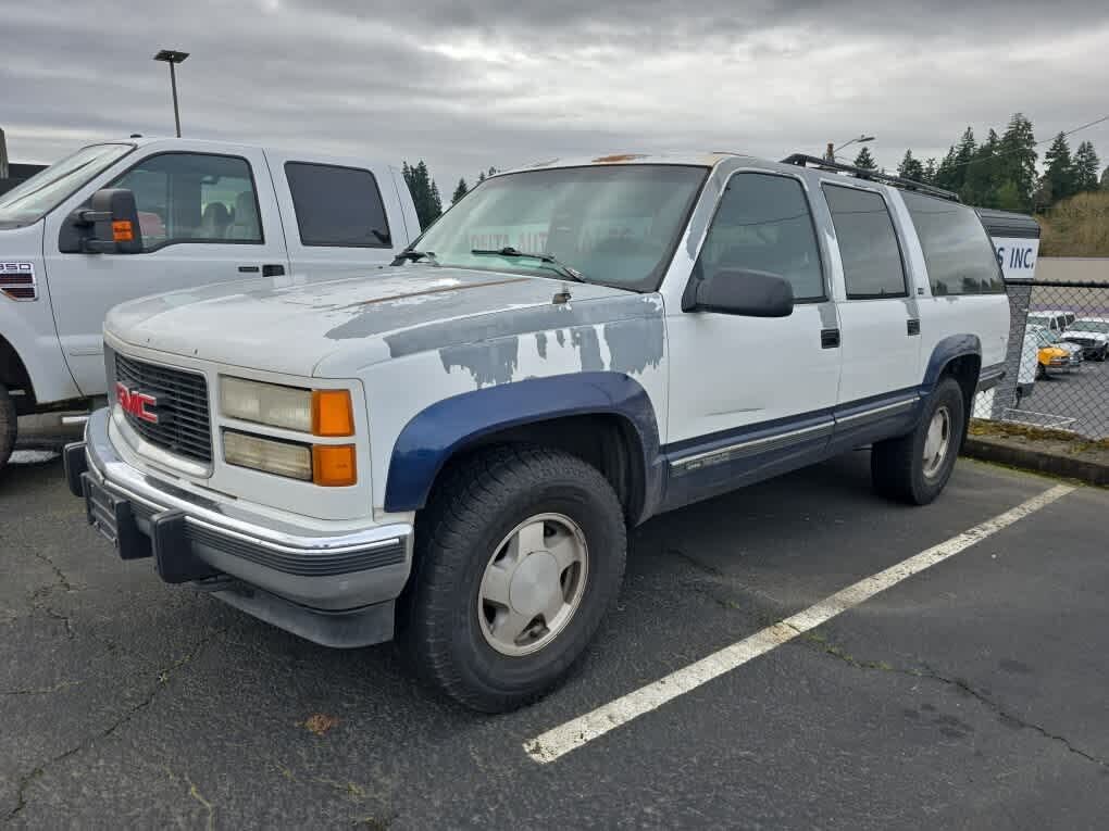GMC Suburban