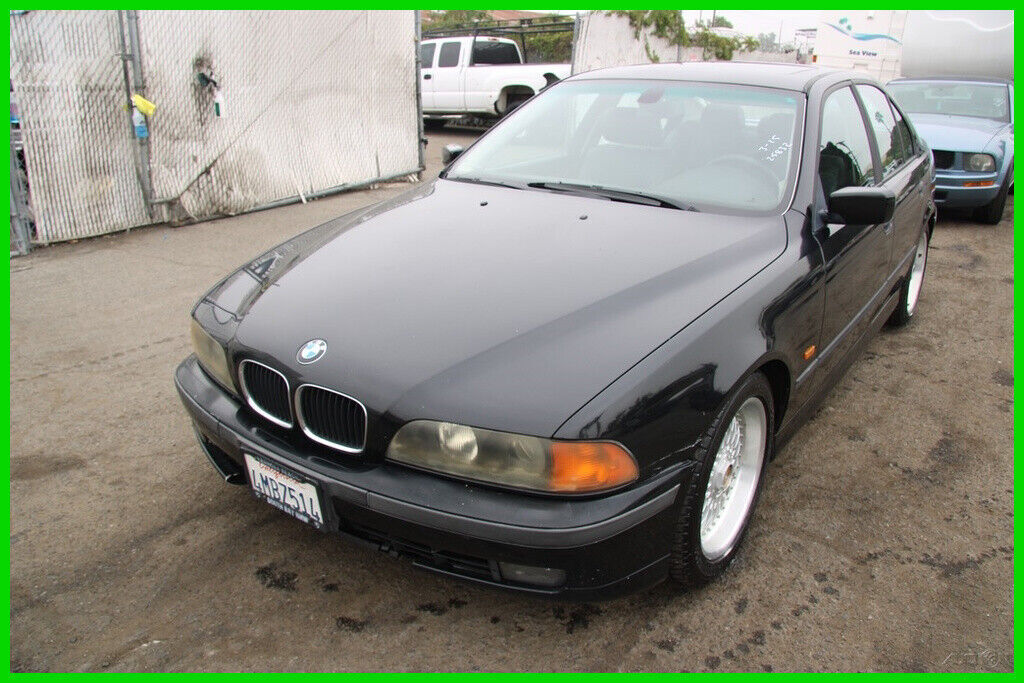 BMW 528i