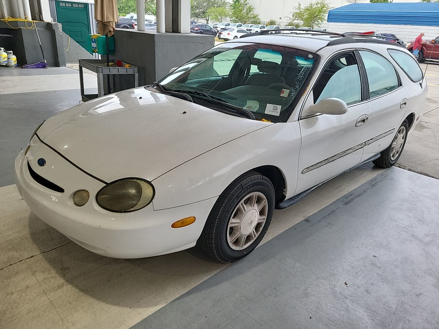 Ford Taurus