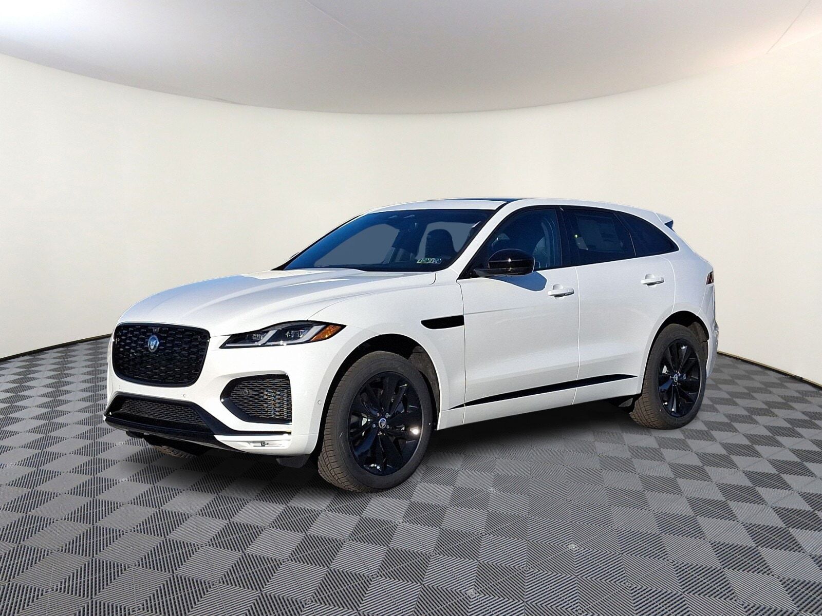 2026 JAGUAR F-Pace