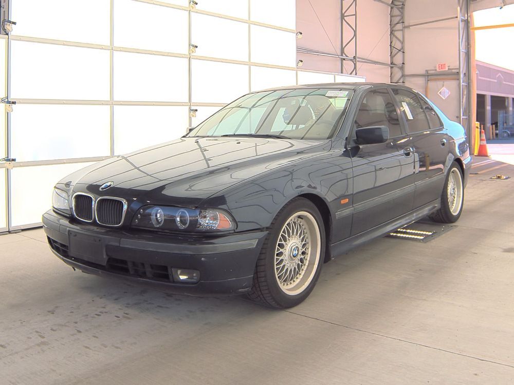 BMW 528i