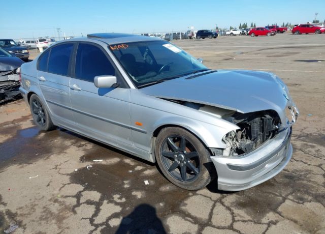 BMW 323i