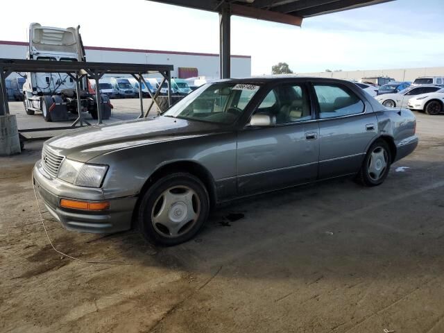 Lexus LS