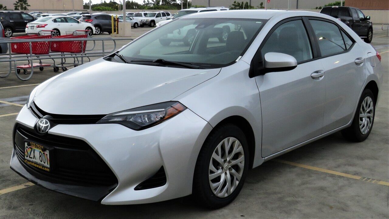 2017 TOYOTA Corolla