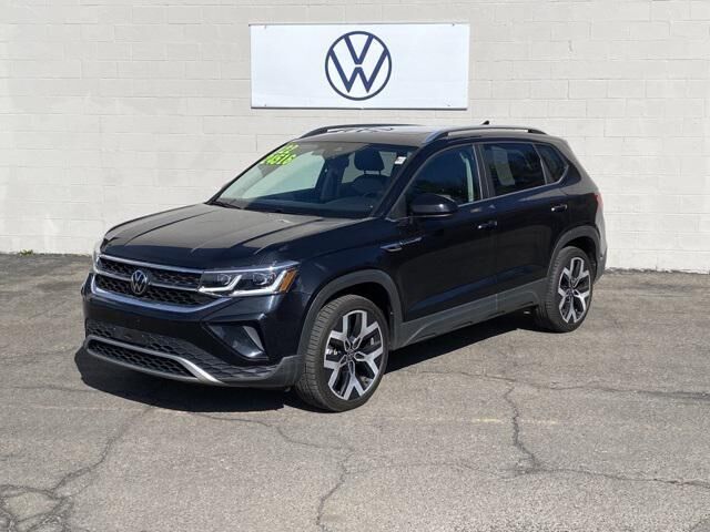 2022 VOLKSWAGEN Taos