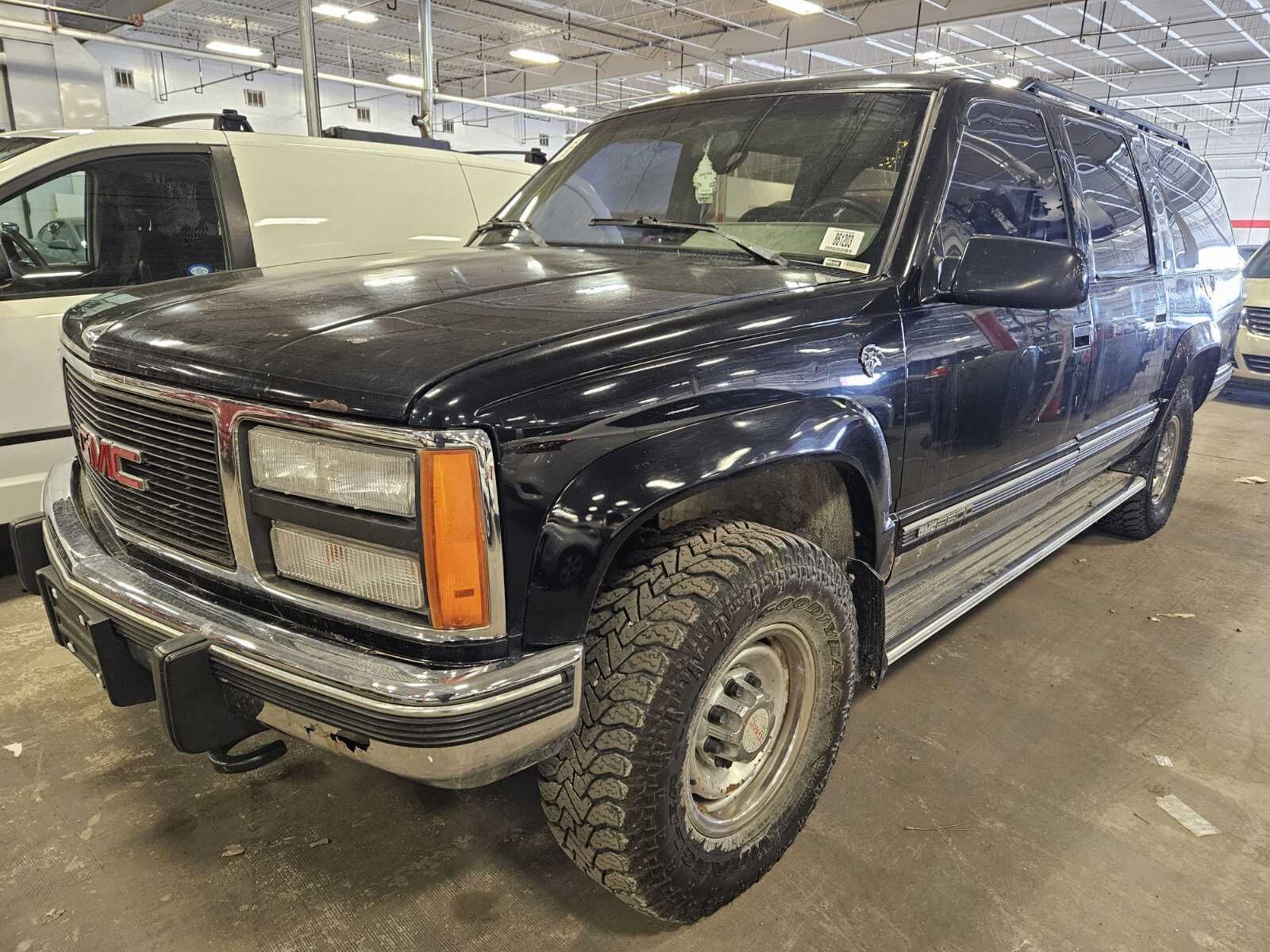 GMC Suburban